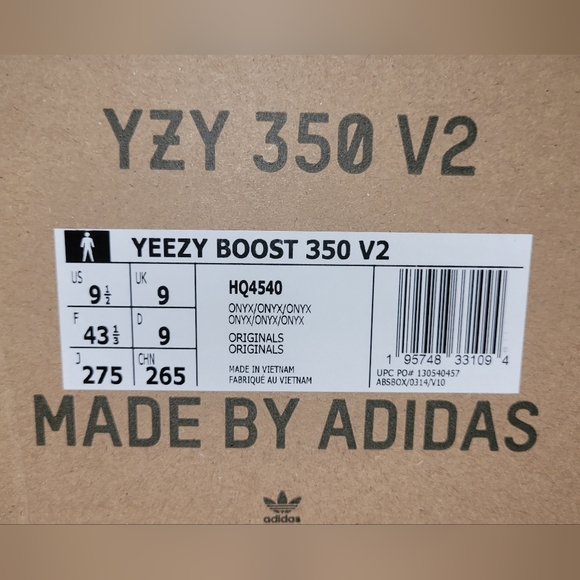 Yeezy 350 V2 Onyx - Picture 10 of 11